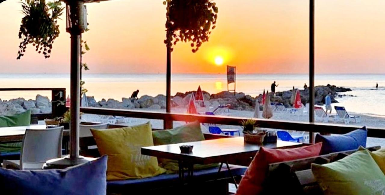 612 Apartment On The Beach Bat Yam Buitenkant foto