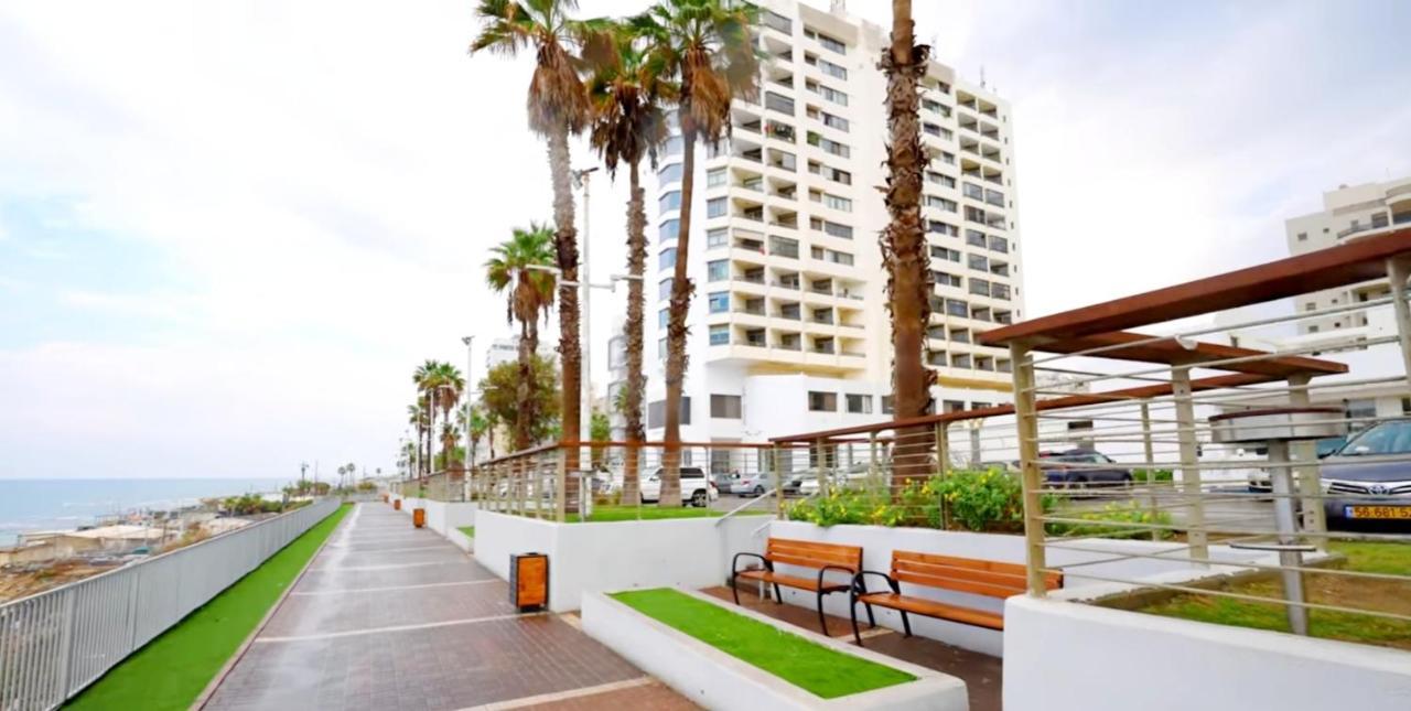 612 Apartment On The Beach Bat Yam Buitenkant foto