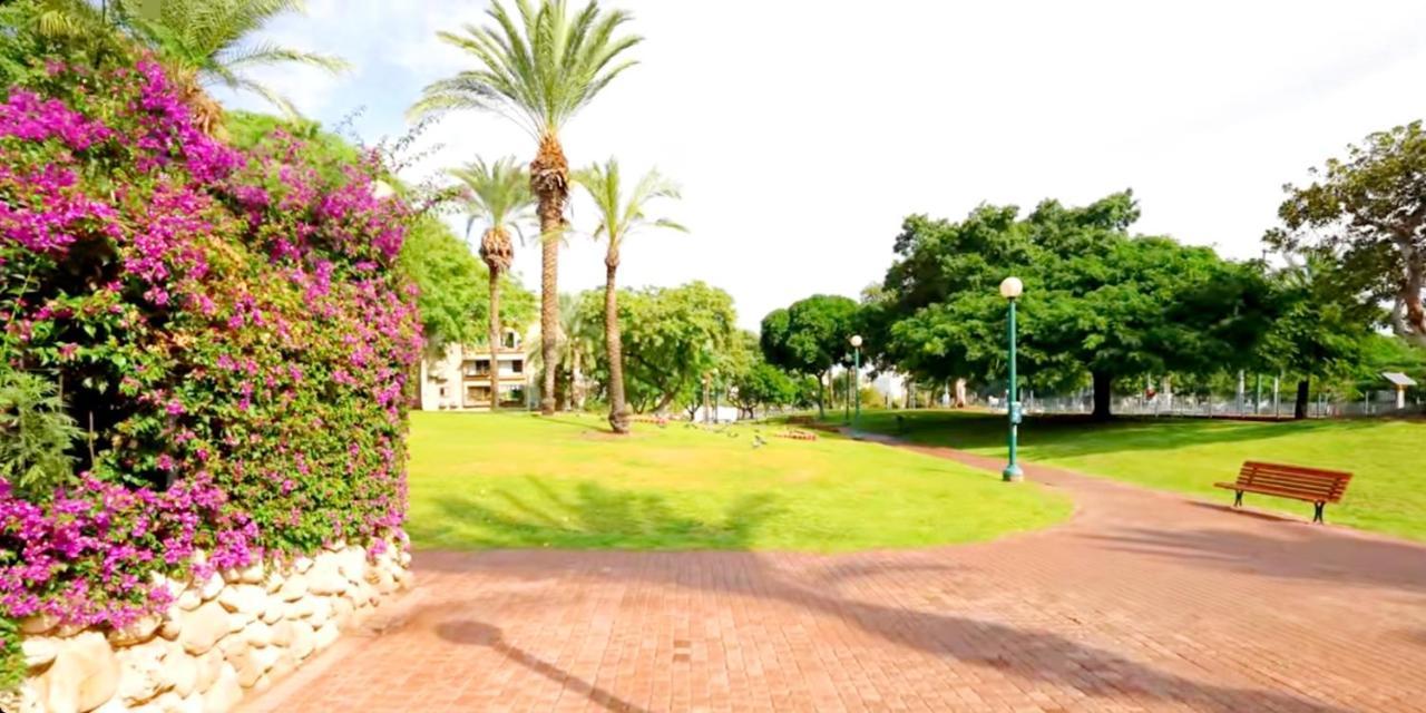 612 Apartment On The Beach Bat Yam Buitenkant foto