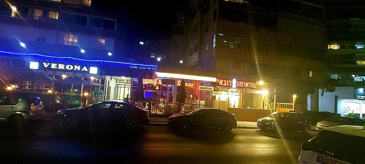 612 Apartment On The Beach Bat Yam Buitenkant foto